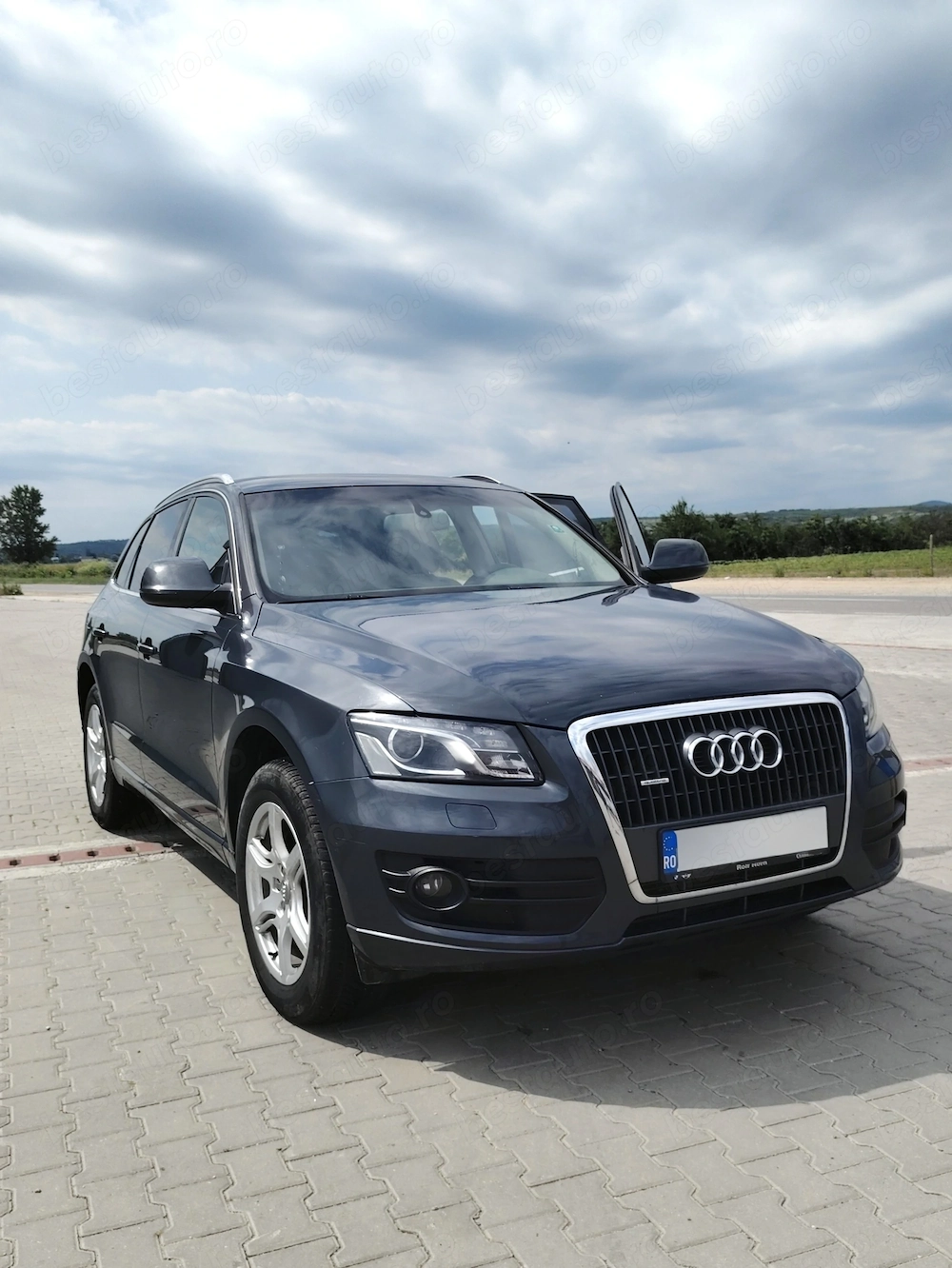 Vand Audi Q5 stare foarte bună de funcționare