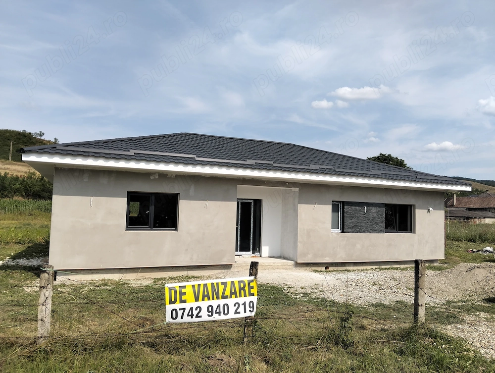 Vând casă Petresti construcție noua