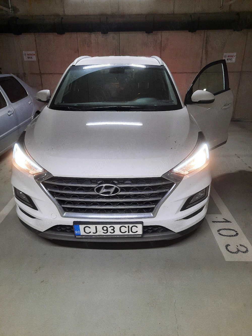 vand hyundai tucson