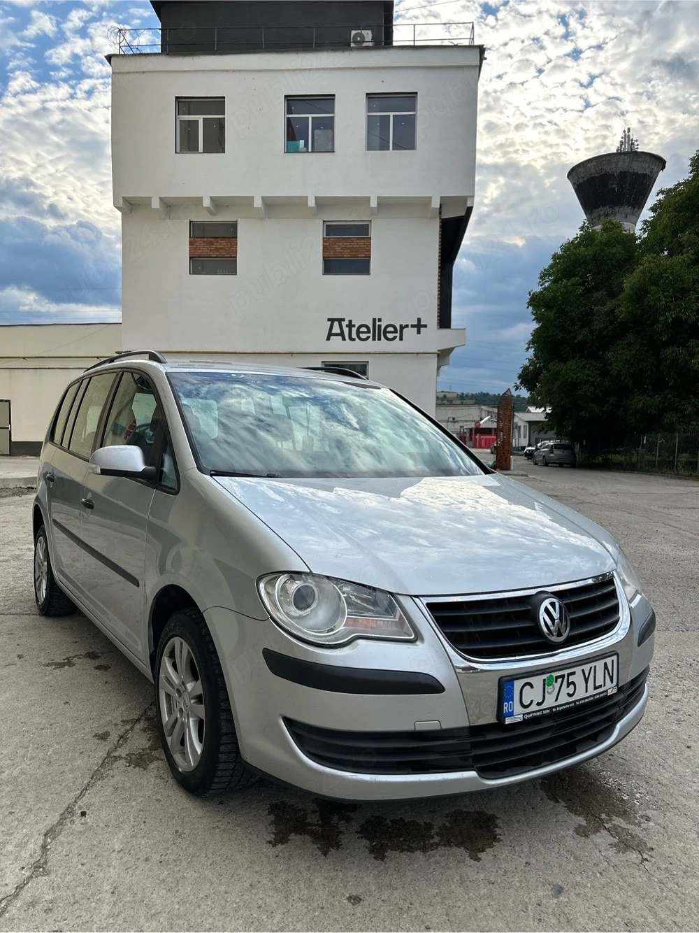 Vând Vw Touran facelift