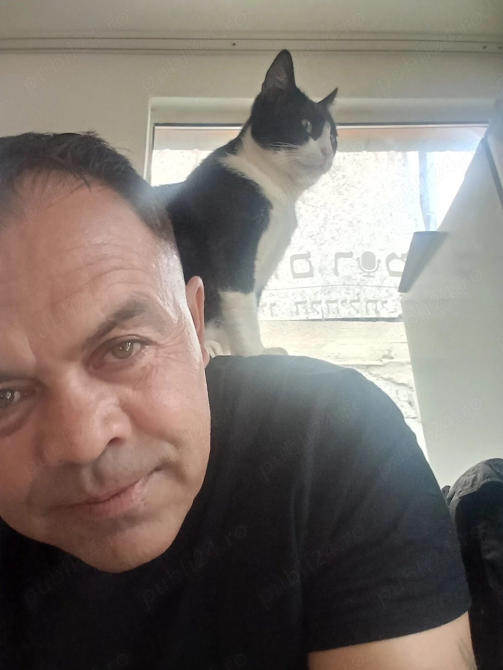 De donat 2 băieți frumoși și cuminți     