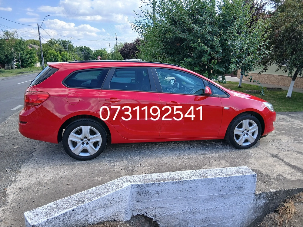 Opel astra j an 2011 benzina 1.6 klimatronic adusă recent germania 