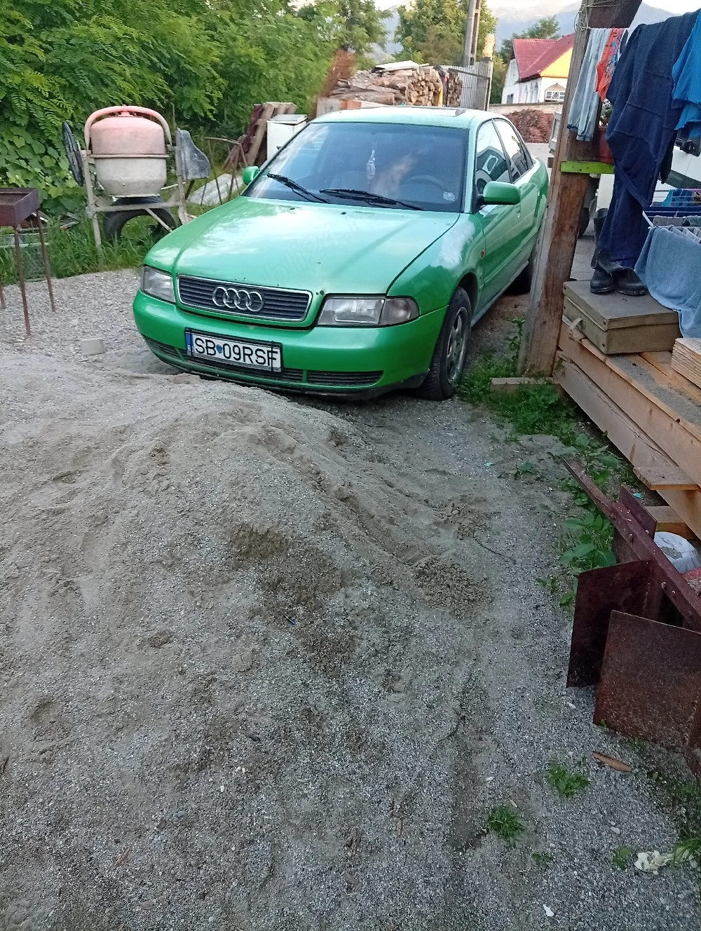 vand audi A4 