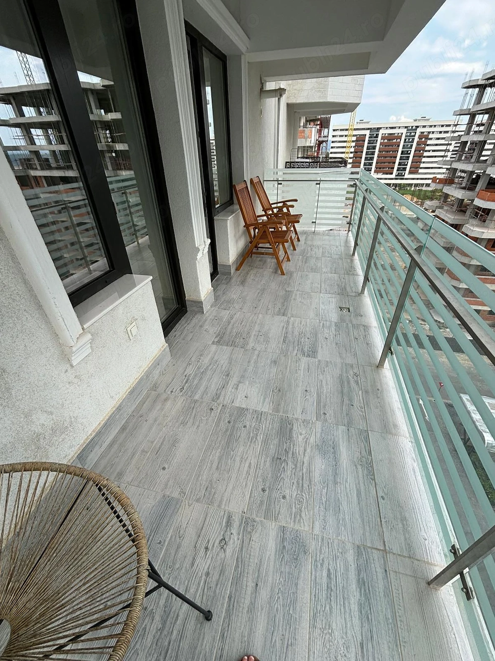 Apartament de închiriat în complexul Royal Town 
