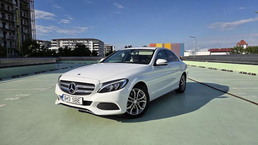 Mercedes-Benz C200   2.2 DIESEL 136cp   154.000 KM   7G-tronic   Interior BEJ