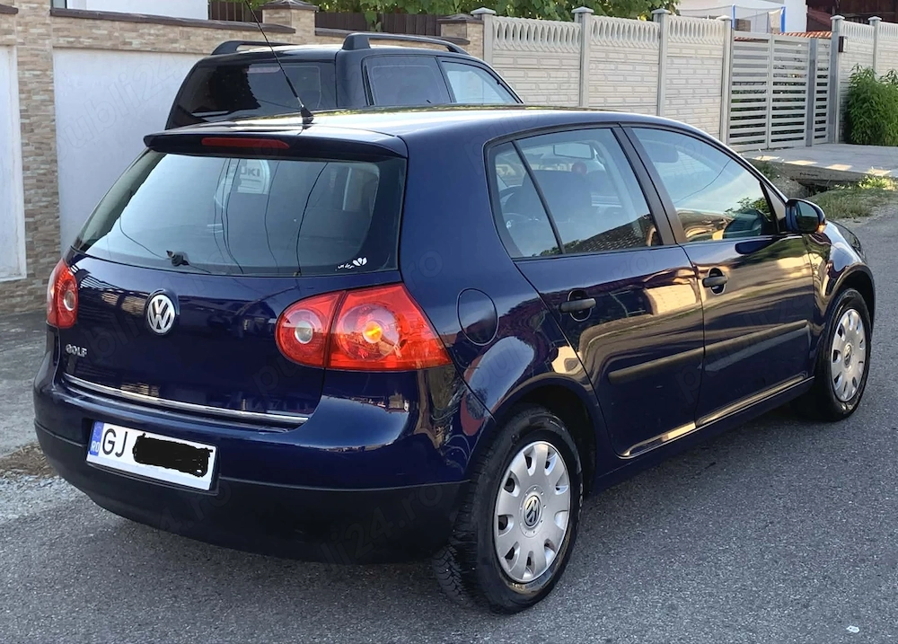 Wolkswagen golf5  20  km reali 100% impecabila merita văzută 