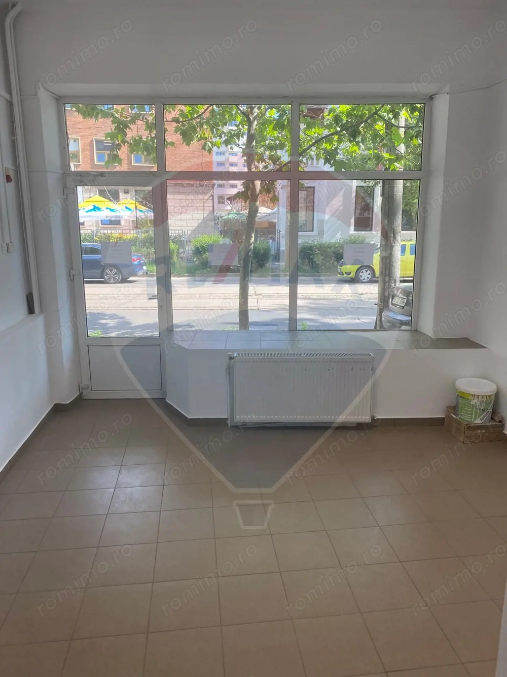 Spațiu comercial stradal de închiriat – Calea Dudești