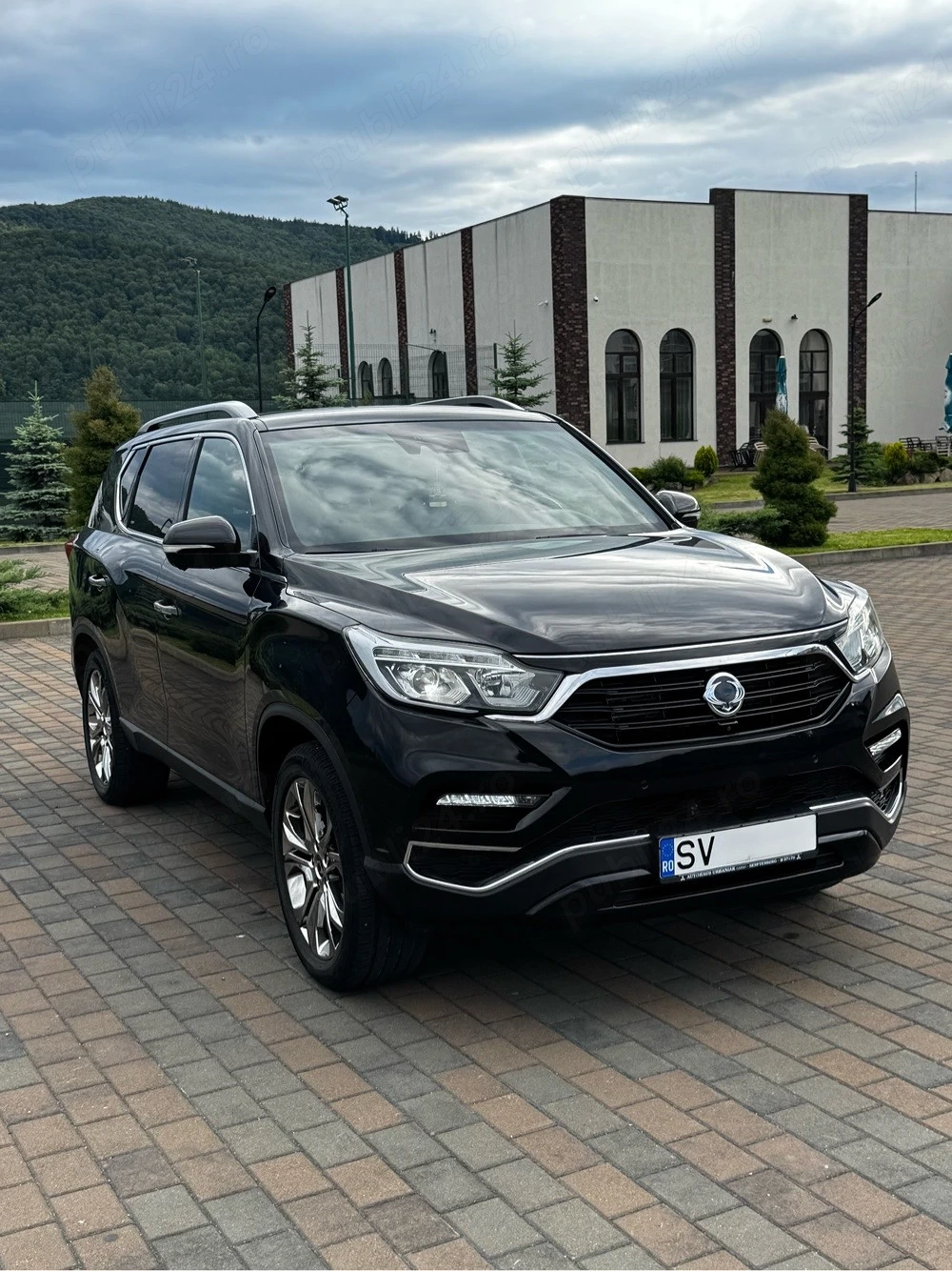 SsangYong Rexton - Pachet Premium (Sapphire)