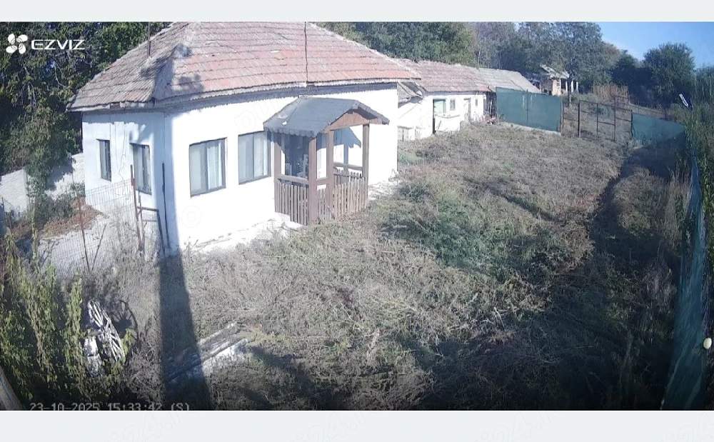 Teren 1000 mp +casa 2 camere utilitati la distanta de 100 m de lac