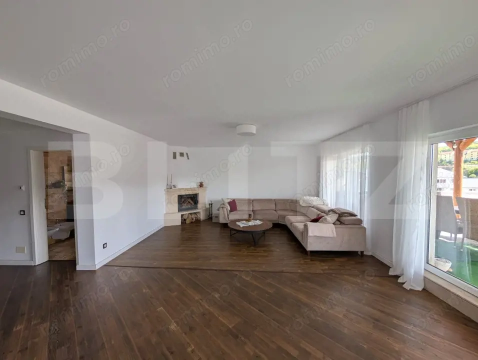 Penthouse cu 4 camere, 165 mp, terasa de 150 mp, 2 parcari, zona Stejarului