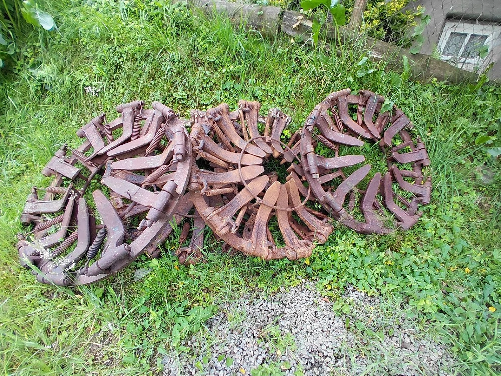 Vand antiderapante pentru tractor pe 28