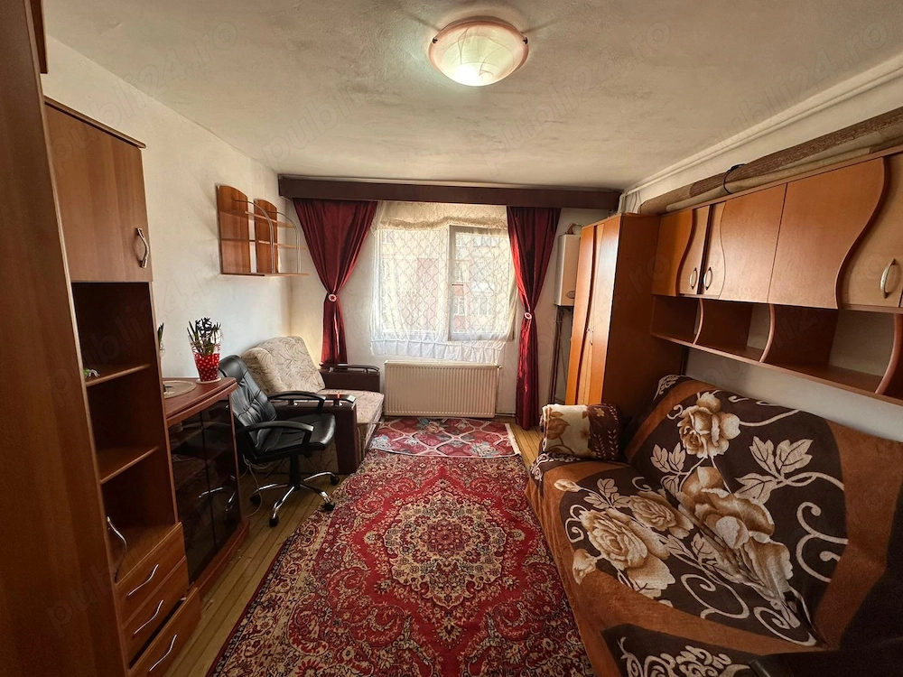Ofer spre inchiriere garsoniera 24 mp in Noua