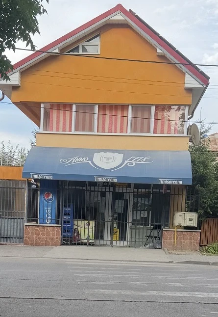 Ofer spre închiriere spațiu 