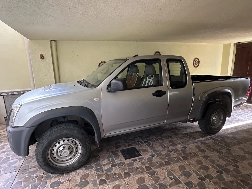 Isuzu D-max pickup 