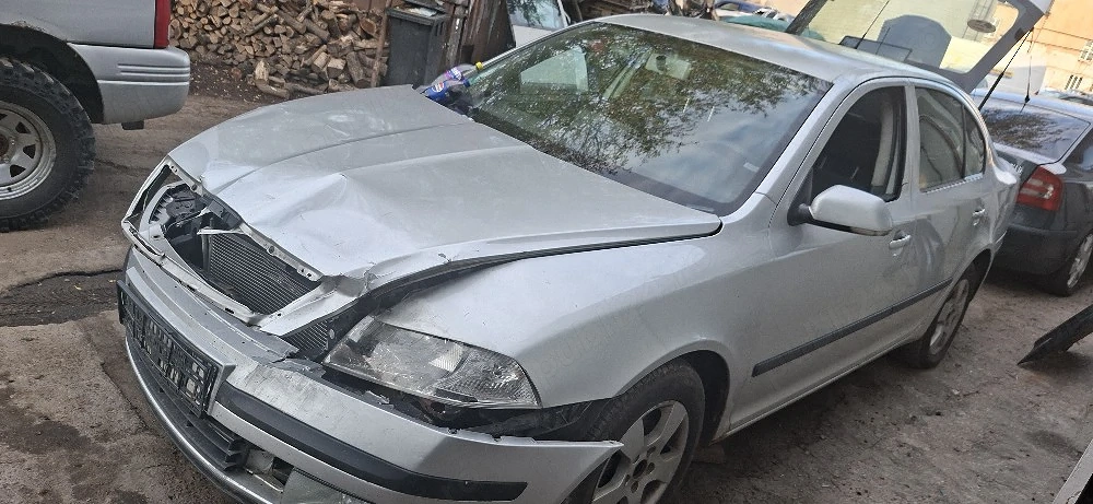 Dezmembrez Skoda Octavia2, 2.0BKD 6+1trepte, Motor/ Cutie in stare buna. 