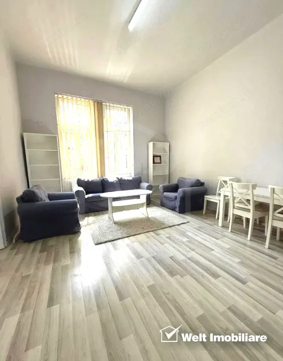 Central, cladire istorica, renovat, 2 camere