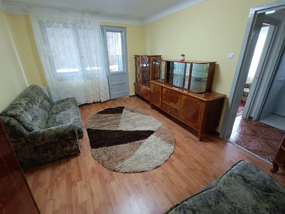 Inchiriez Apartament 2 Camere B.P. Hasdeu, Zona Linistita.