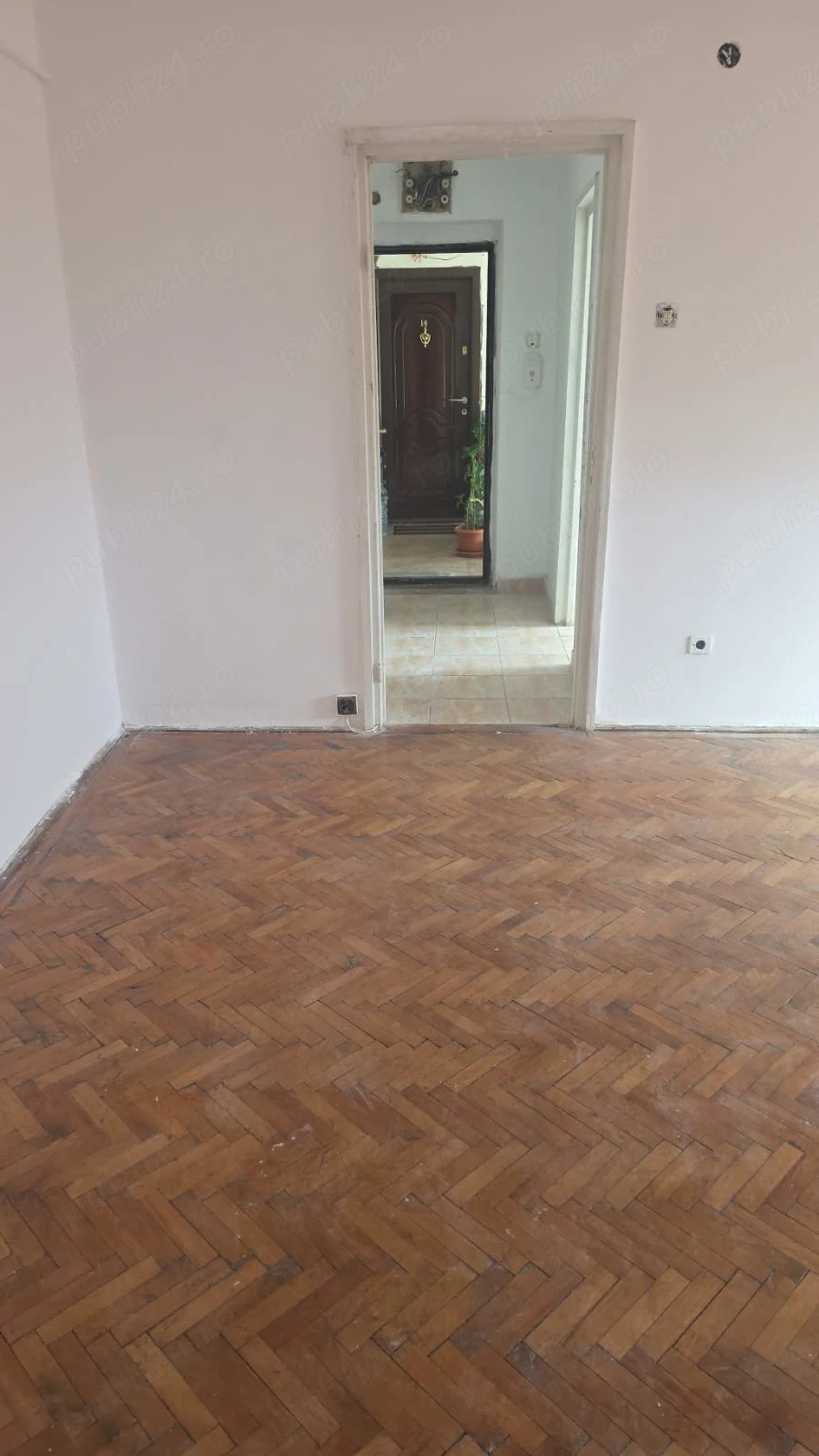 Vând apartament 2 camere