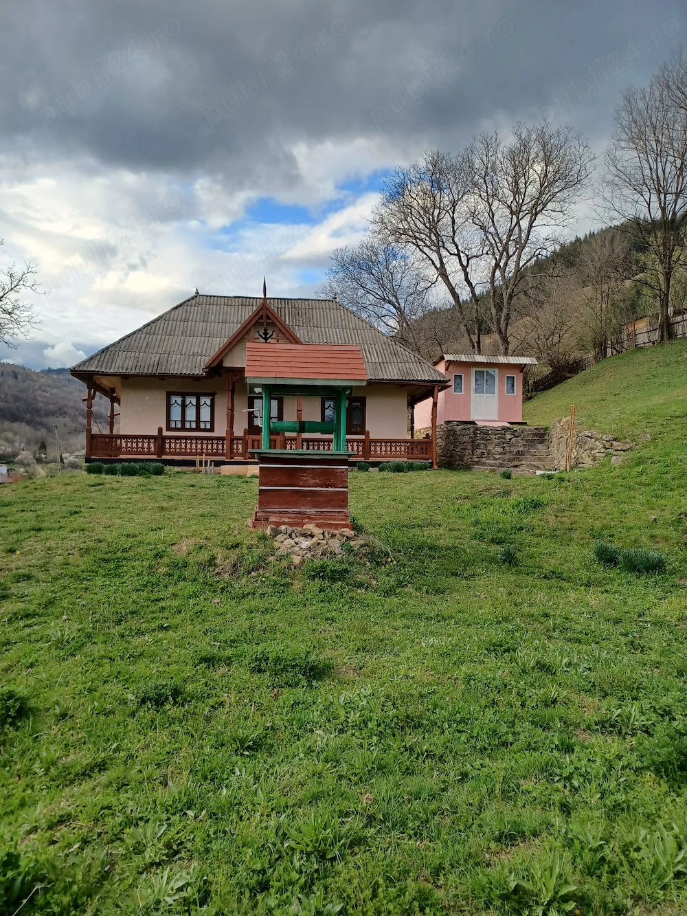 Casa batraneasca de vanzare Comuna Tasca Sat Tasca