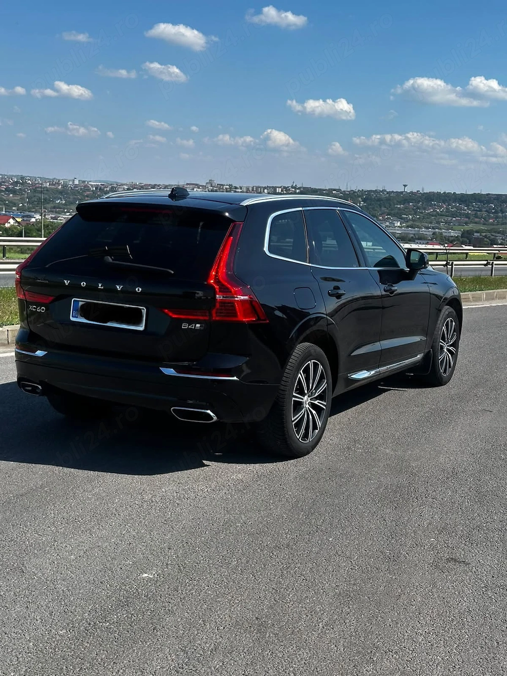 Volvo XC60 - INSCRIPTION-B4 diesel Mild-hybrid-2020-AWD-CUTIE AUTOMATĂ