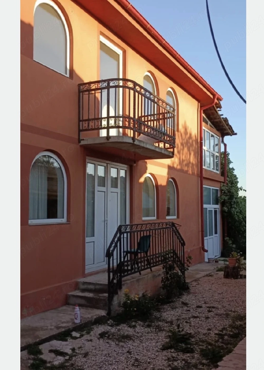 vila comuna Leu