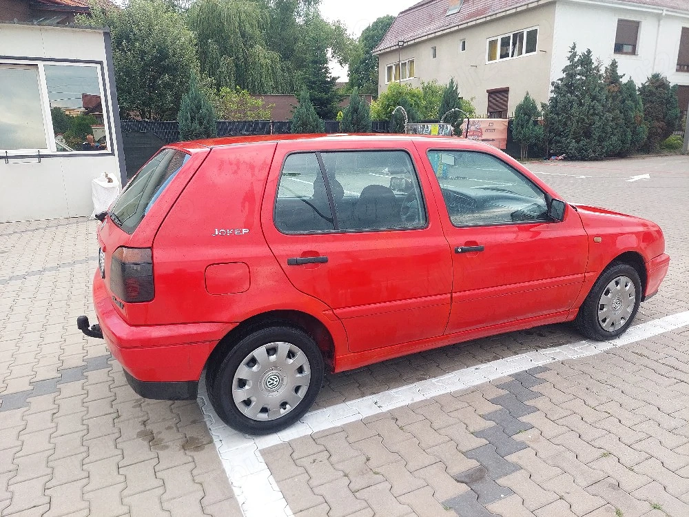 autoturism vw golf