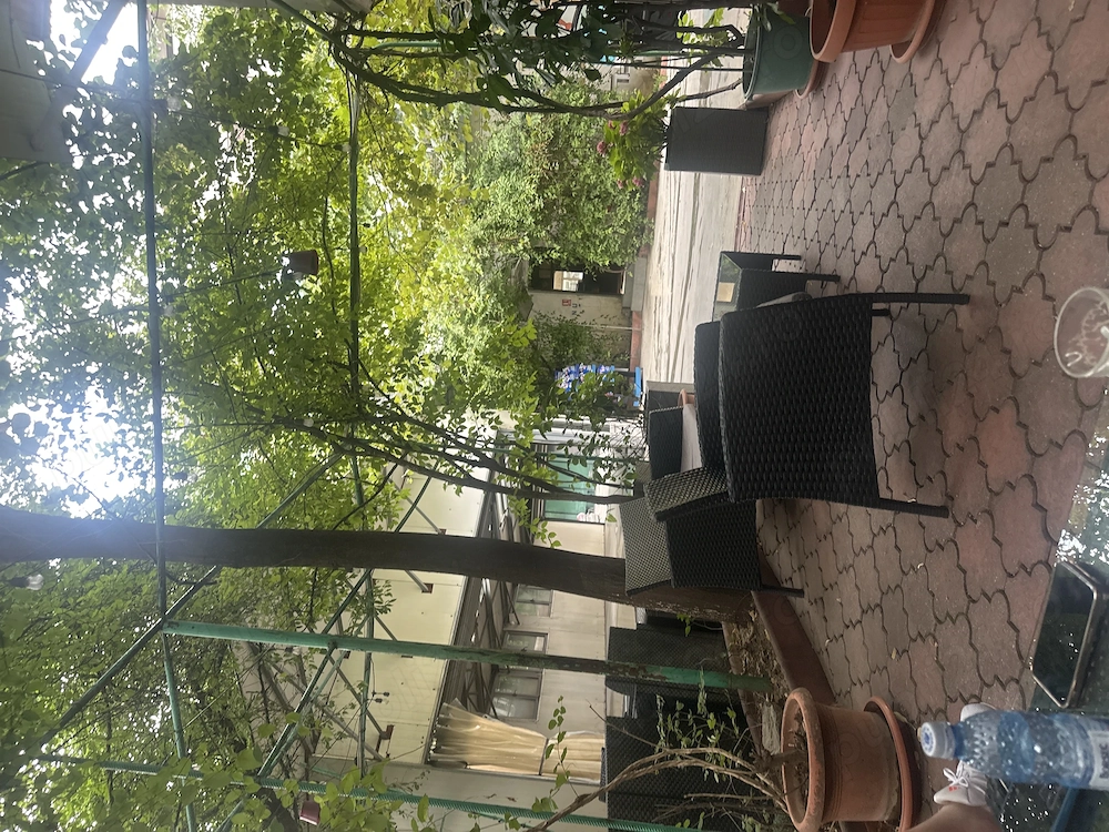 Personal cafenea in spalatorie auto Baneasa