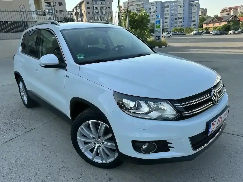 Volkswagen Vw Tiguan 2015 * DSG 4x4 * 2l TDI 177 CP * Xenon * Panoramic * Webasto * CUP