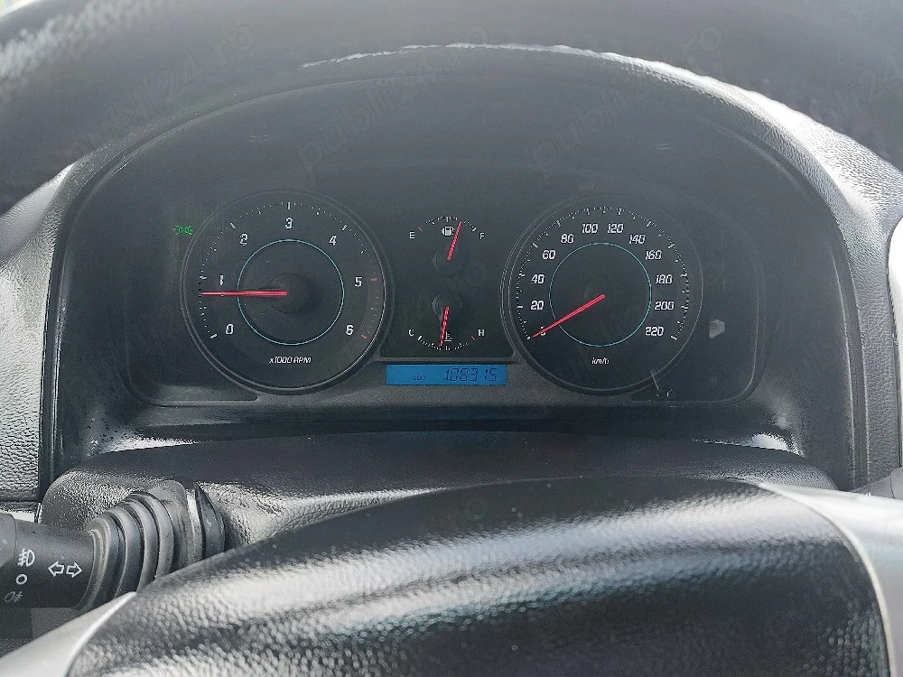 vând Chevrolet Captiva