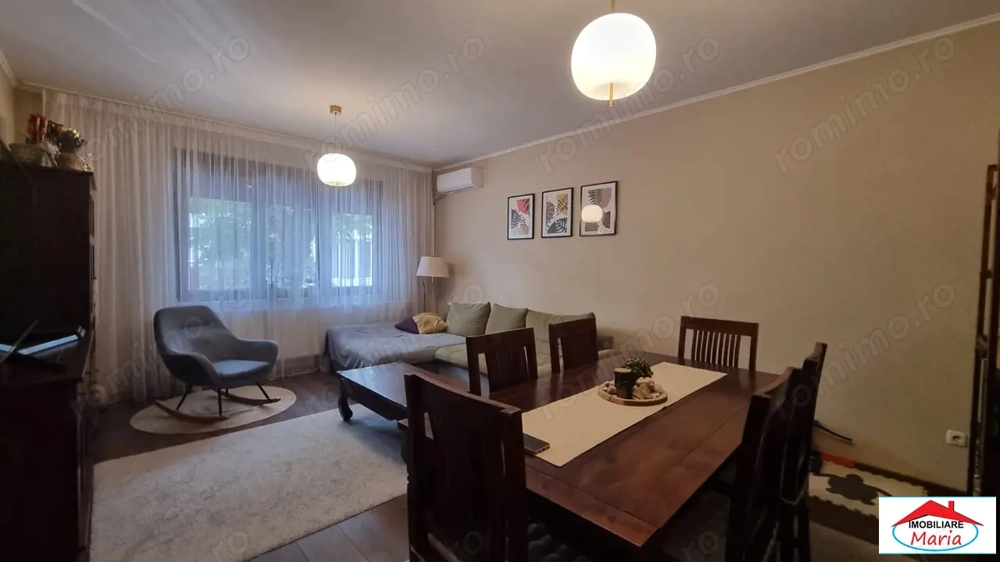 Apartament 3 camere parter zona centrala