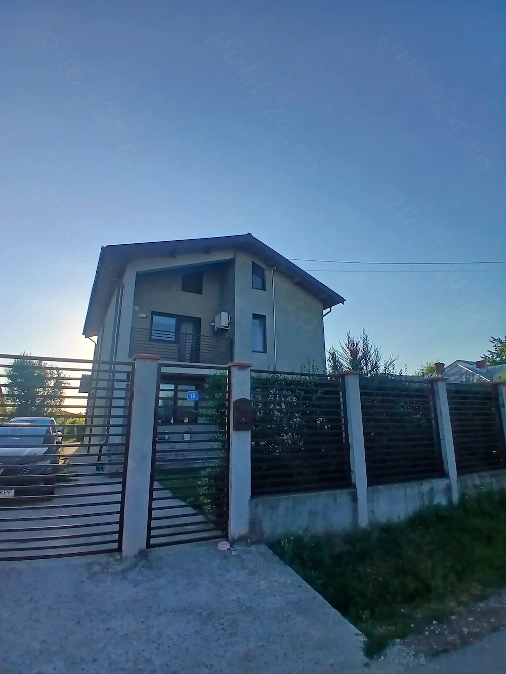 Casa constructie noua 2013 + teren intravilan in com. Valea Calugareasca(intrare, str.TudorArghezi)