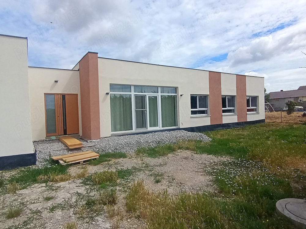 CASĂ PASIVĂ ecologică de 222 mp ÎN Nojorid Bihor 
