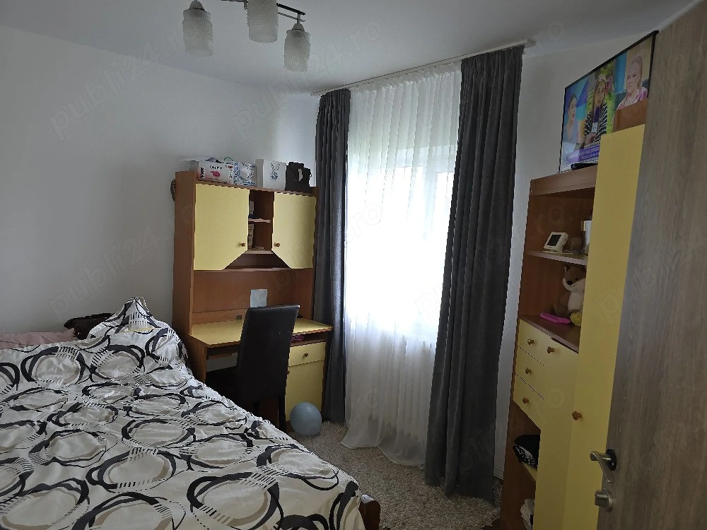 Apartament 2 camere, decomandat, Păcurari Canta la bulevard. 