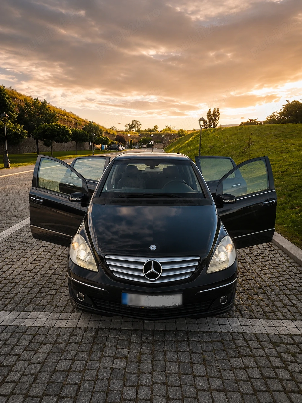 Mercedes-Benz B 180 CDI 2.0 Diesel | 2  km | Manuală | Întreținută | Jante vară + iarnă