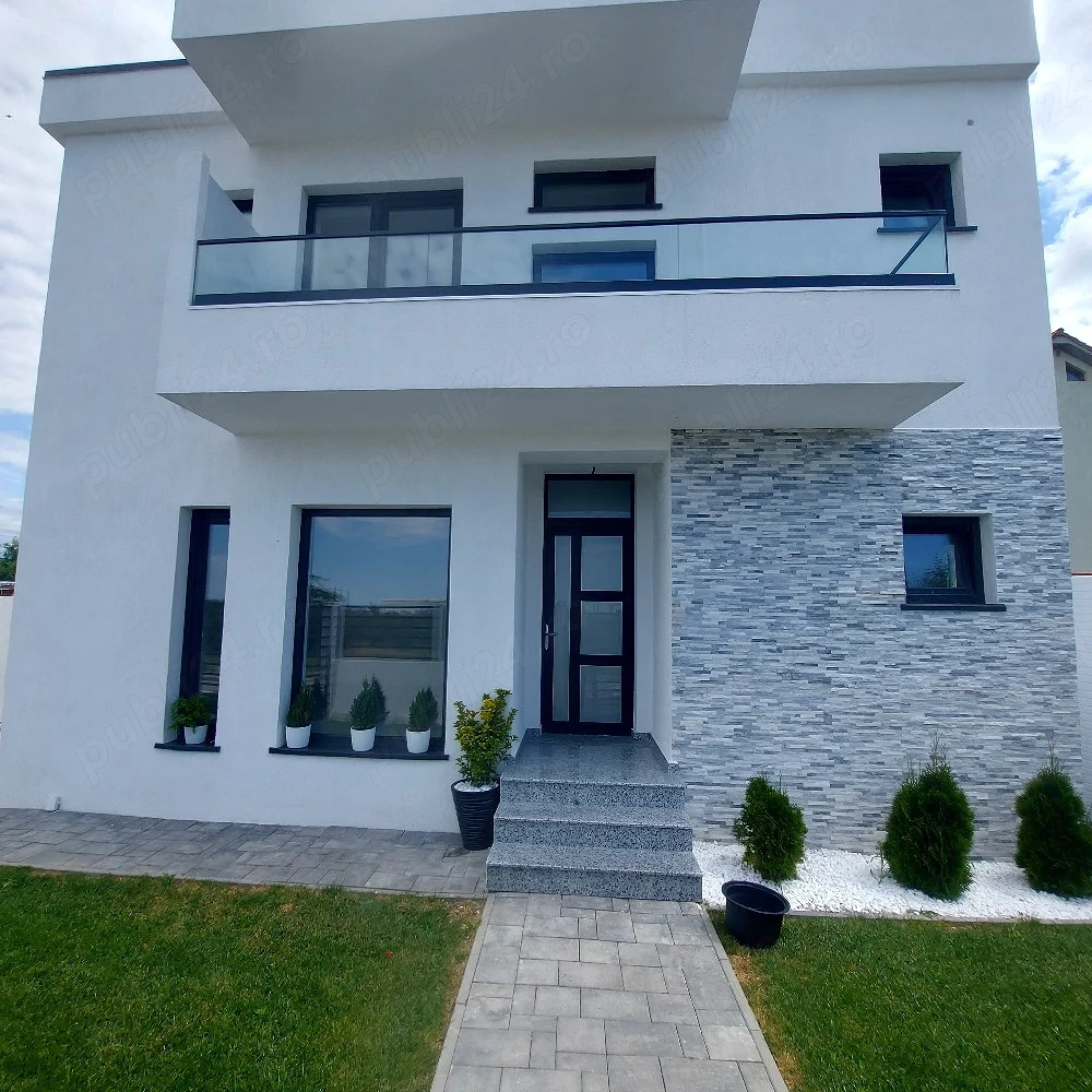 vila  casă  zona Ford 