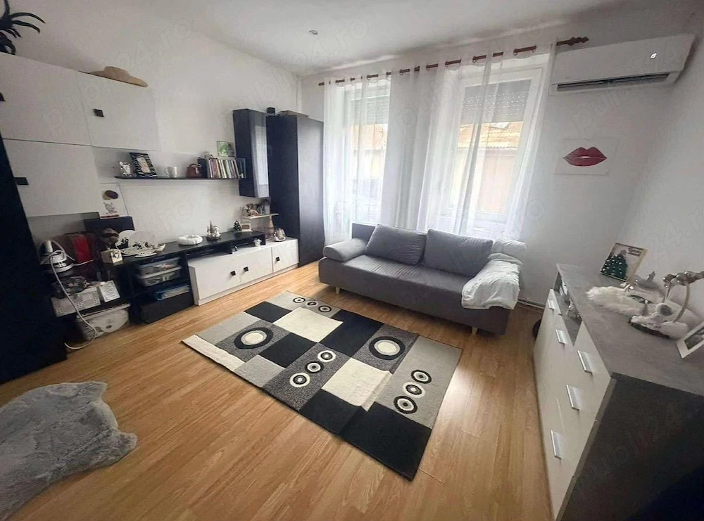  Direct de la proprietar   Casă din cărămidă