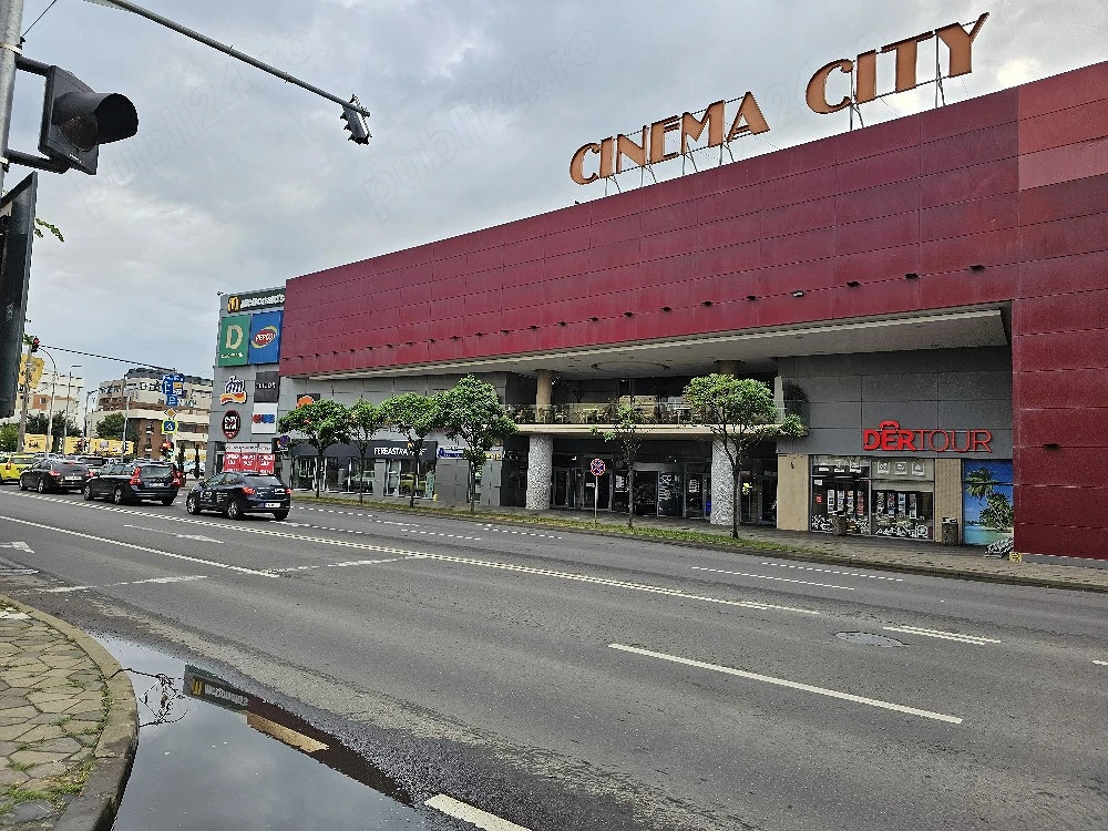 de vanzare garsoniera strada stefan cel mare  etaj 1 in fata la arena mall