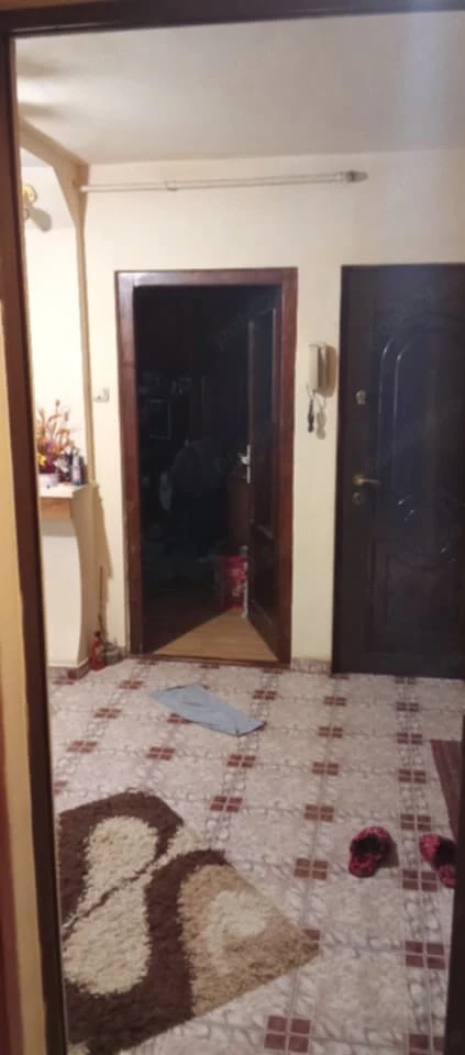 Apartament 3 camere, confort 1, cu garaj sub bloc si beci!