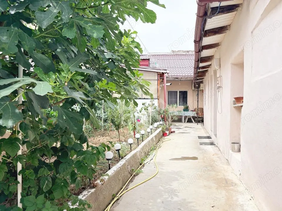 Casa individuala cu teren 226 mp de vanzare in Iosia