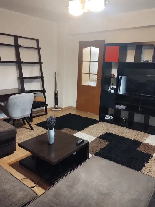 Uverturii Teatrul Masca, apartament 2 camere decomandat