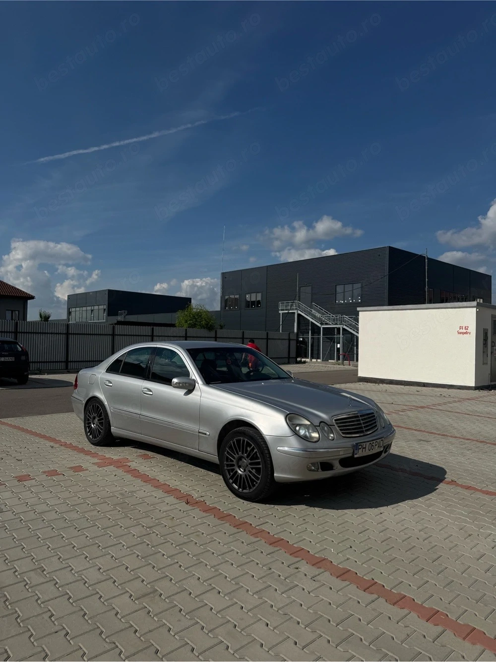 Mercedes-Benz E200 CDI W211   Proprietar de Nou | Automat 5G-Tronic | Investiții Recente
