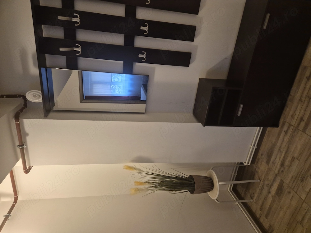 Închiriez apartament central, regim hotelier 