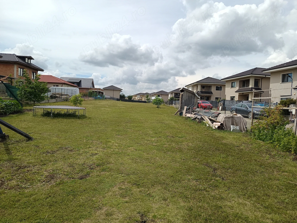 Vânzare teren intravilan in Dezmir 