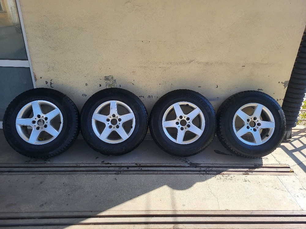vând set anvelope fiat ducato cu jante aliaj. 215/75/16C