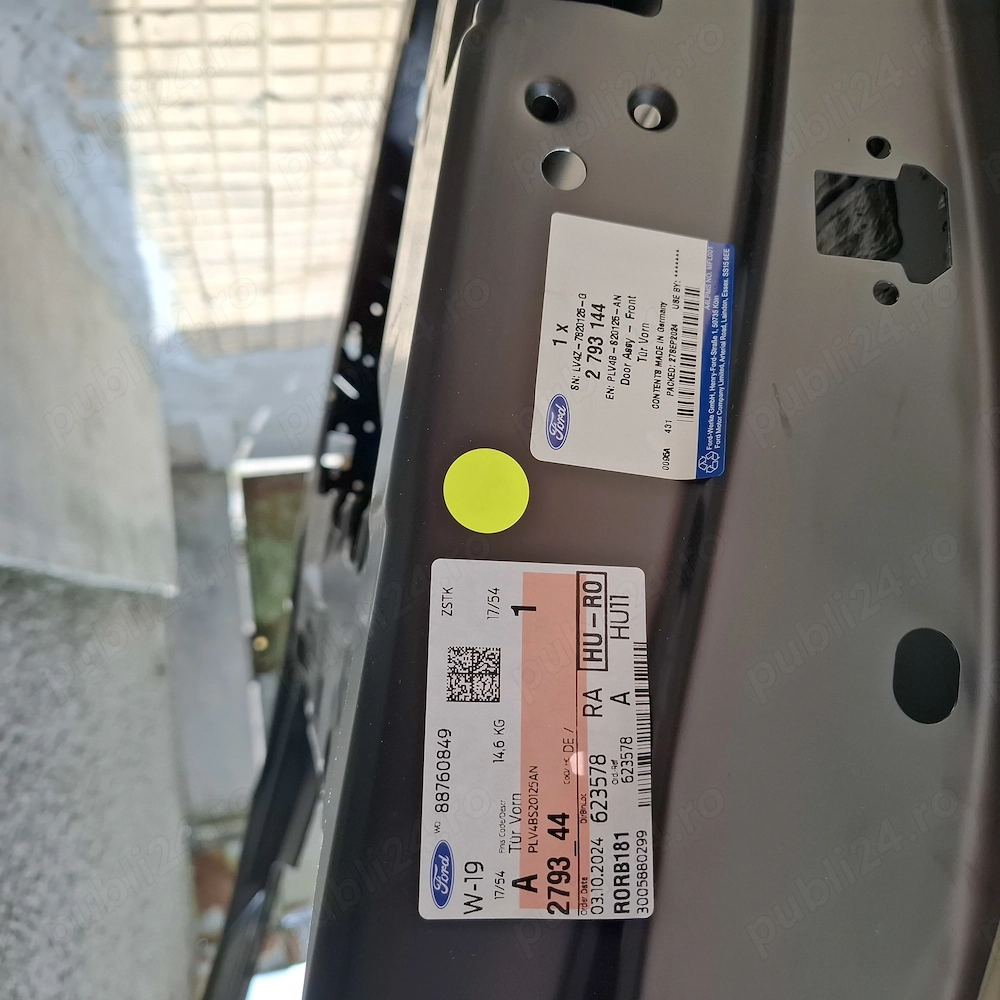 De vânzare usa fata stânga Ford Kuga 3, noua.