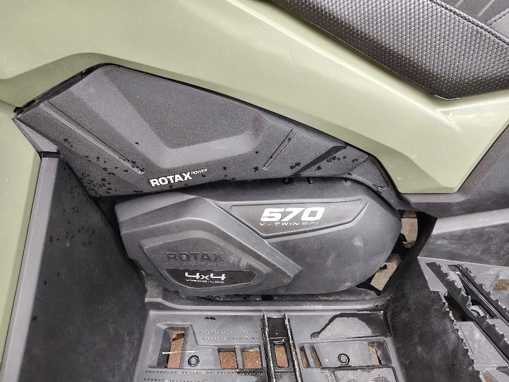 Vând ATV Can-am 
