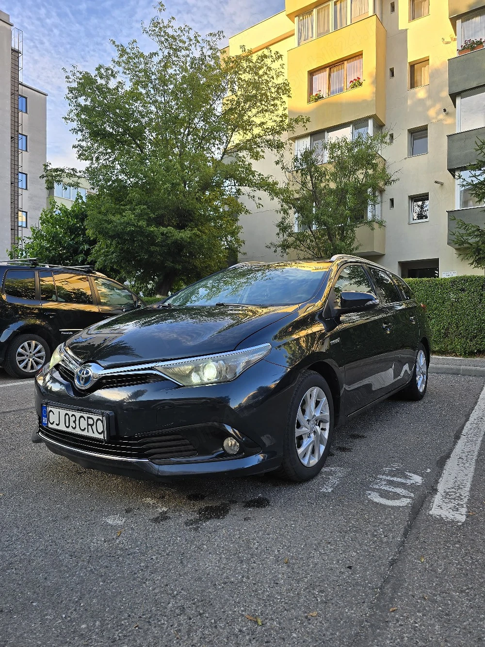 Toyota auris touringsport hibrid 