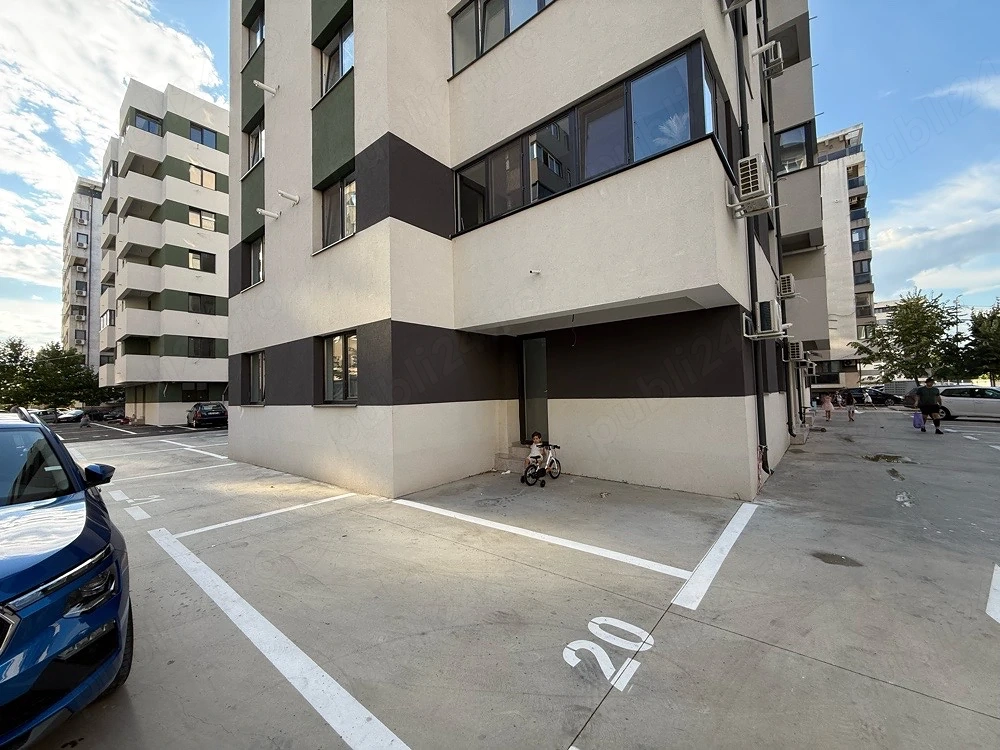 Inchiriez spatiu comercial pe str Tineretului