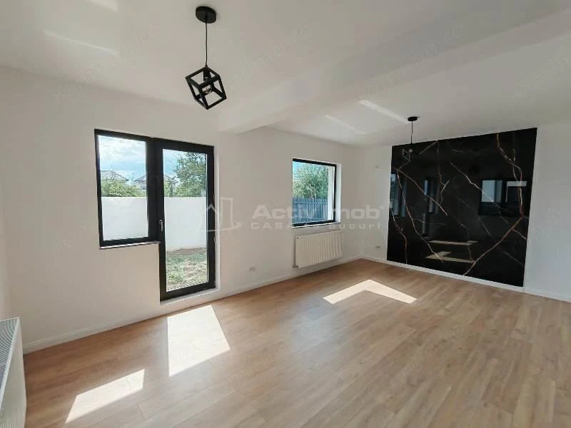 Vanzare  - Casa  Individuala  – Garaj – Prelungirea Ghencea – Margelelor – 225.000 Euro  -  COMISION