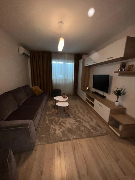 Apartament 2 camere decomandat, 56.21 mp, renovat complet, Bd. București 